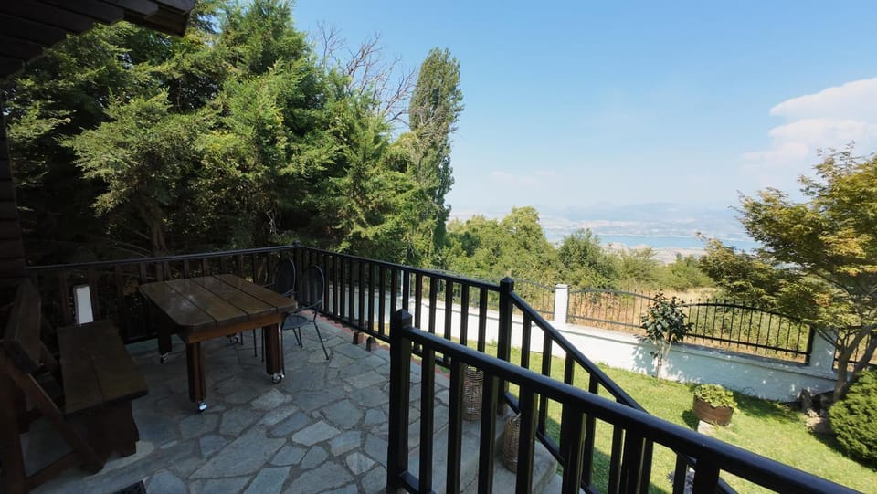 View (from property/room), Lake view