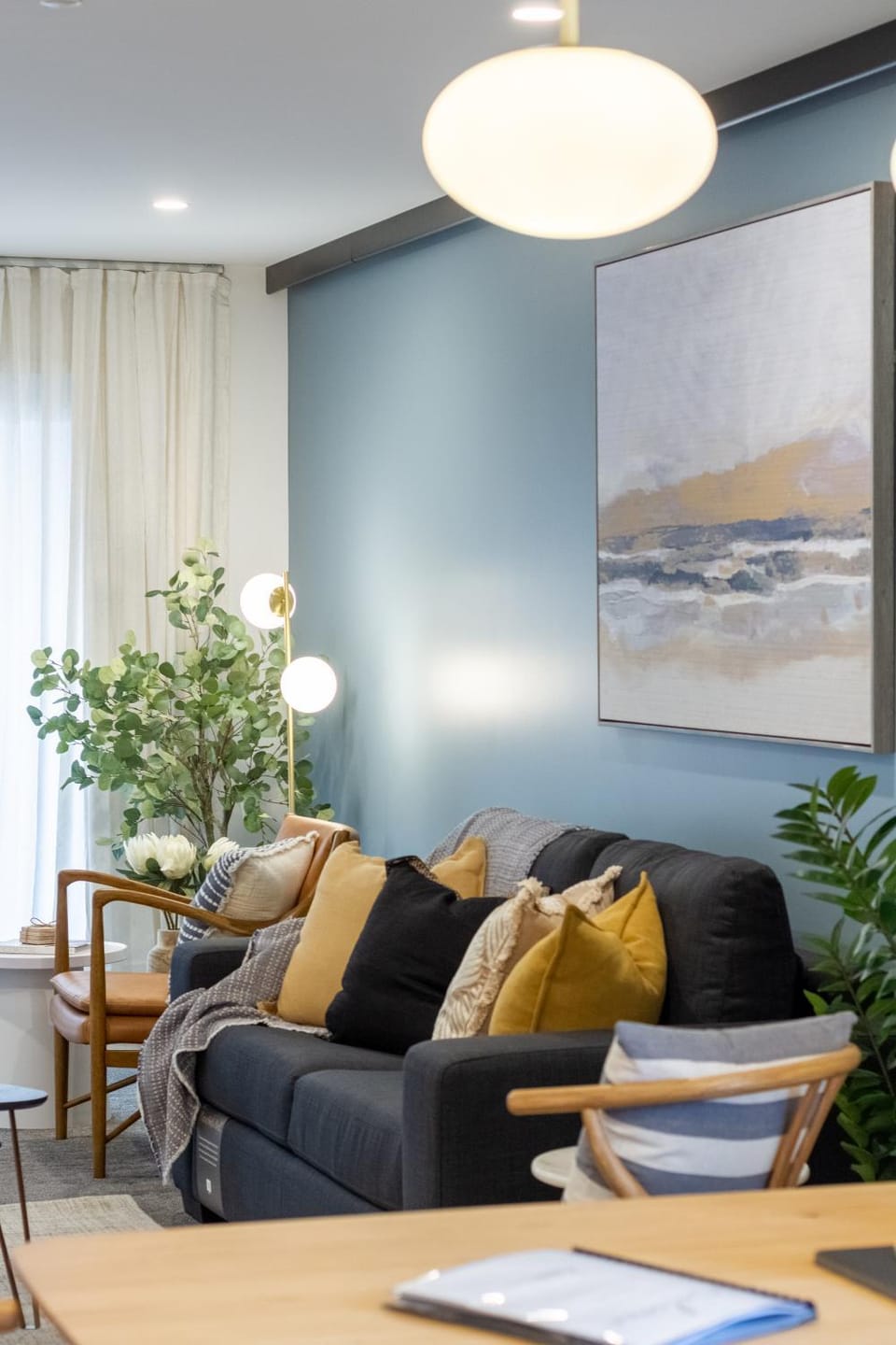 Living room, Decorative detail, Seating area
