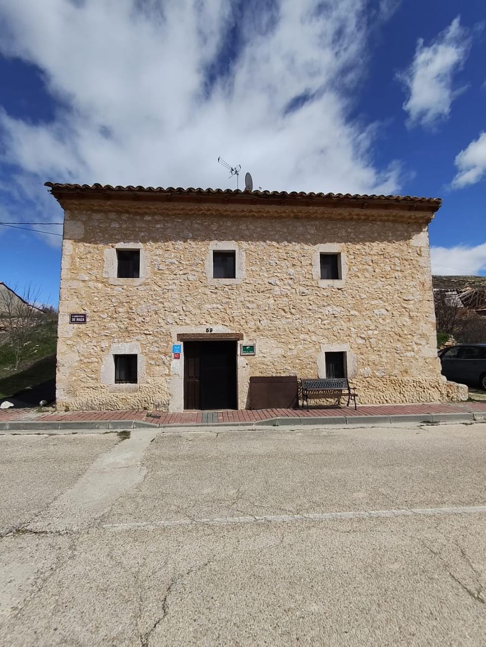 Property building, Day, Landmark view
