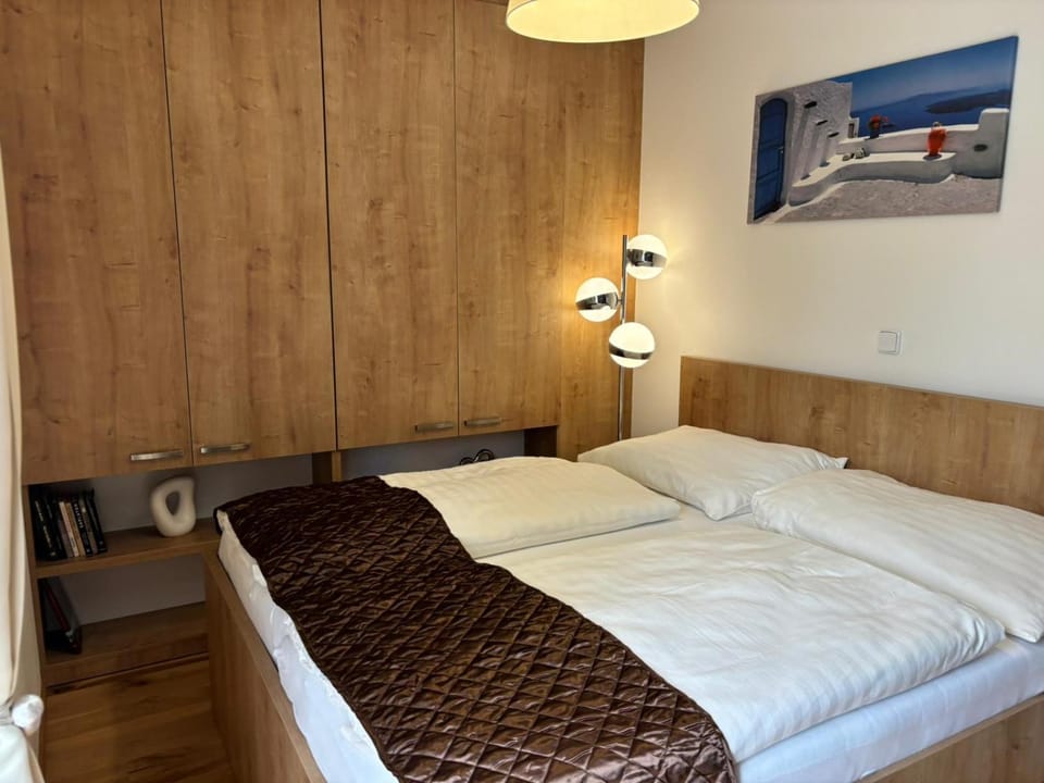 Arbelux - Wellness & Pool Access Apartment in Czechia