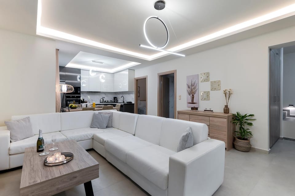 Kitchen or kitchenette, Living room, Seating area