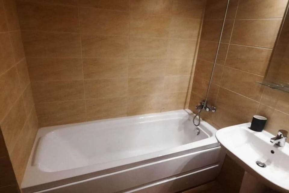 2 room appt in GviTown complex year 2018 Apartment in Bucharest