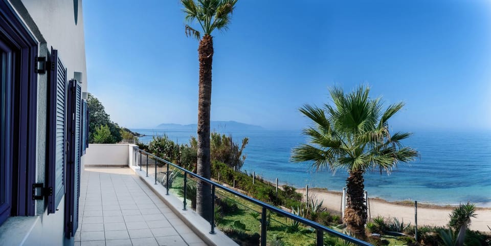 Balcony/Terrace, Beach, Sea view