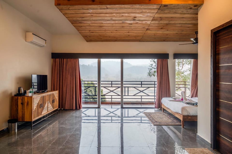 TV and multimedia, View (from property/room), Balcony/Terrace, air conditioner