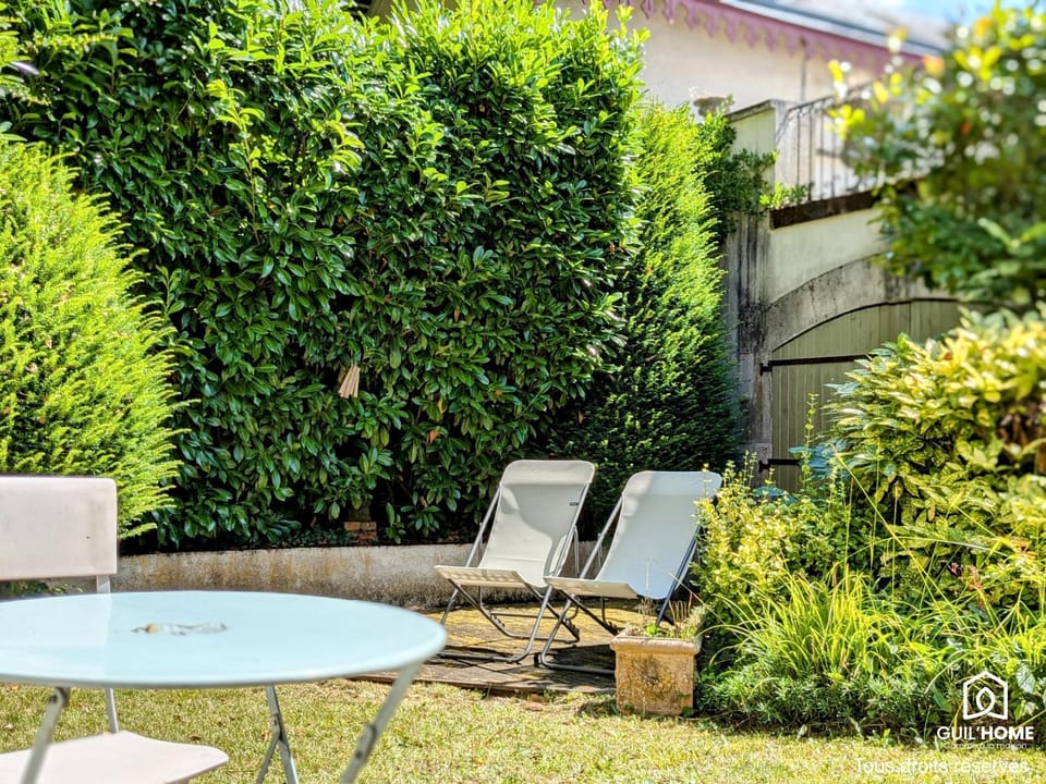 Patio, Garden, Balcony/Terrace, Garden view, sunbed