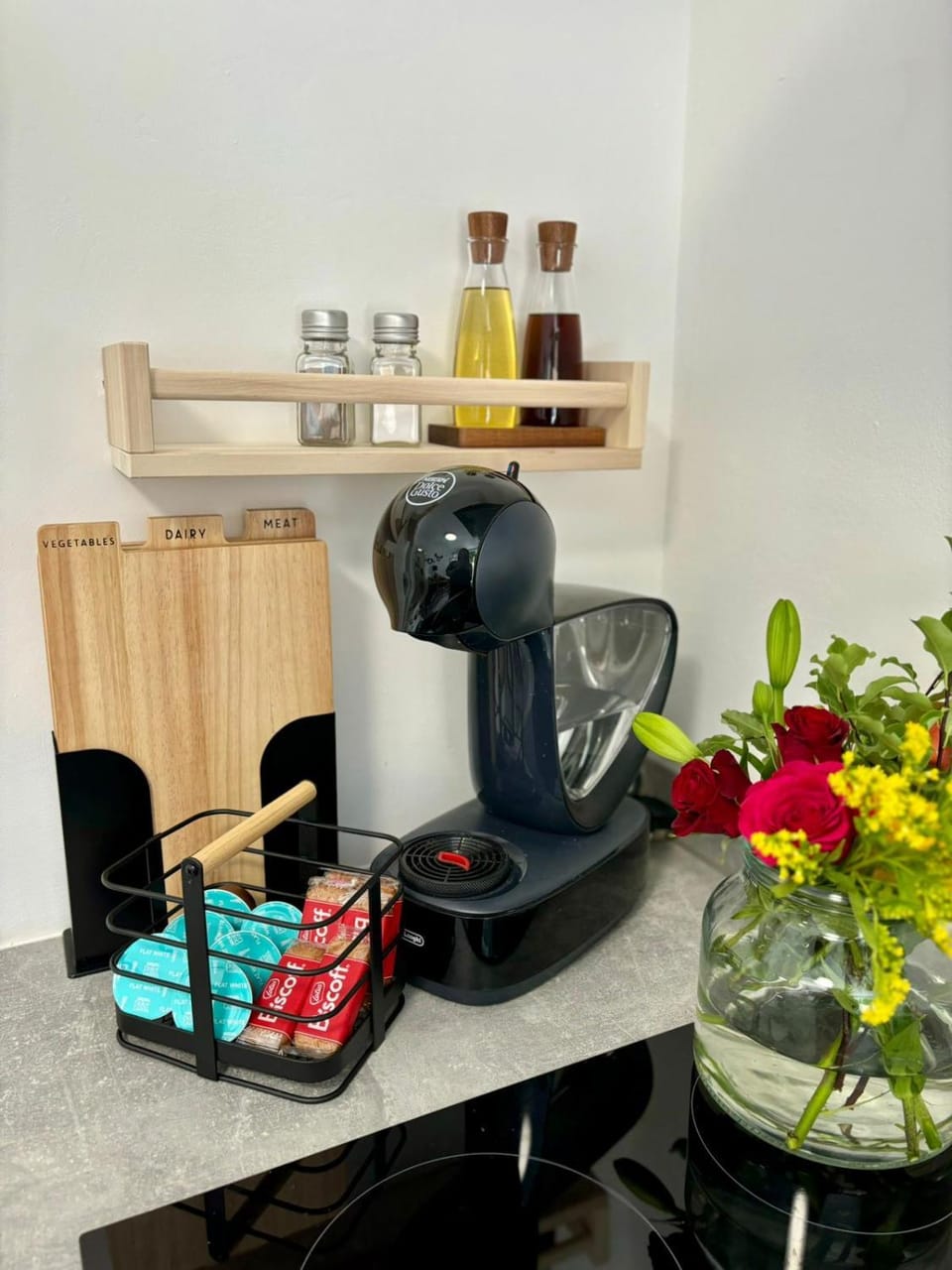 Coffee/tea facilities, kitchen
