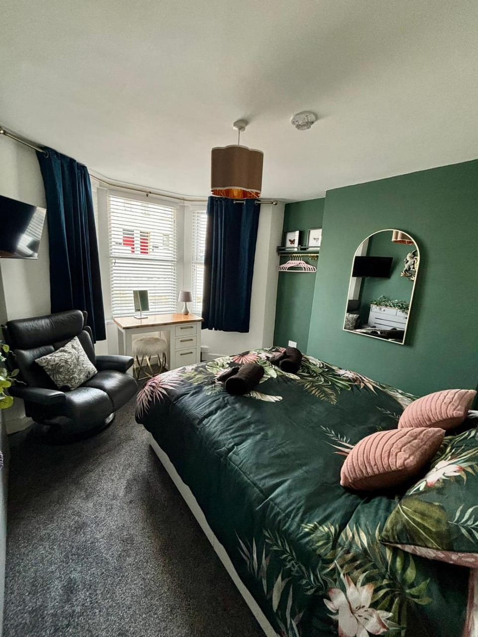 Bed, Bedroom