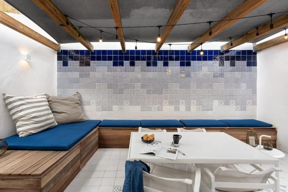 Bica Lux Secret Terrace 2-bedroom Apartment Apartment in Lisbon