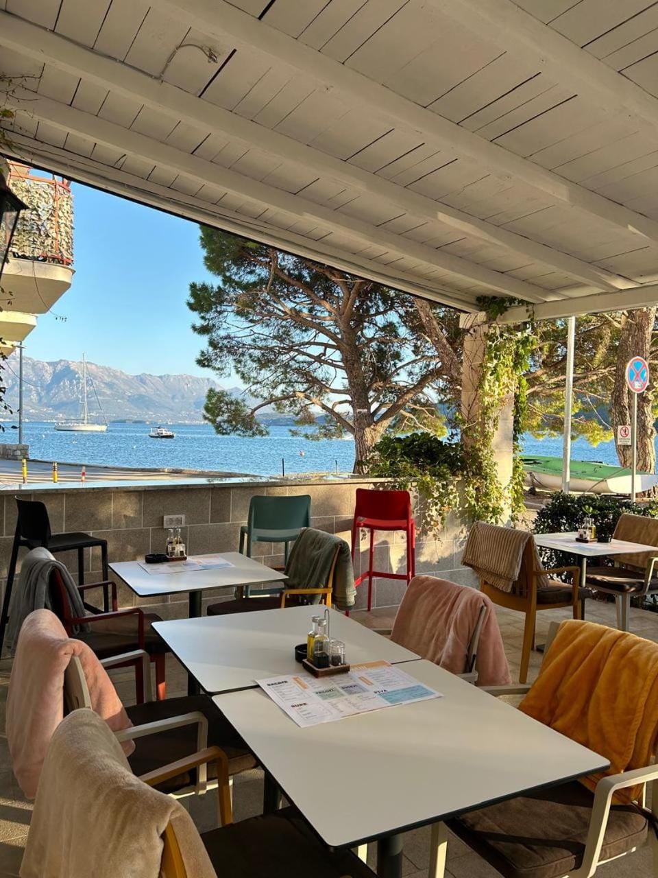 Portico Djenovici Bed and Breakfast in Kotor Municipality