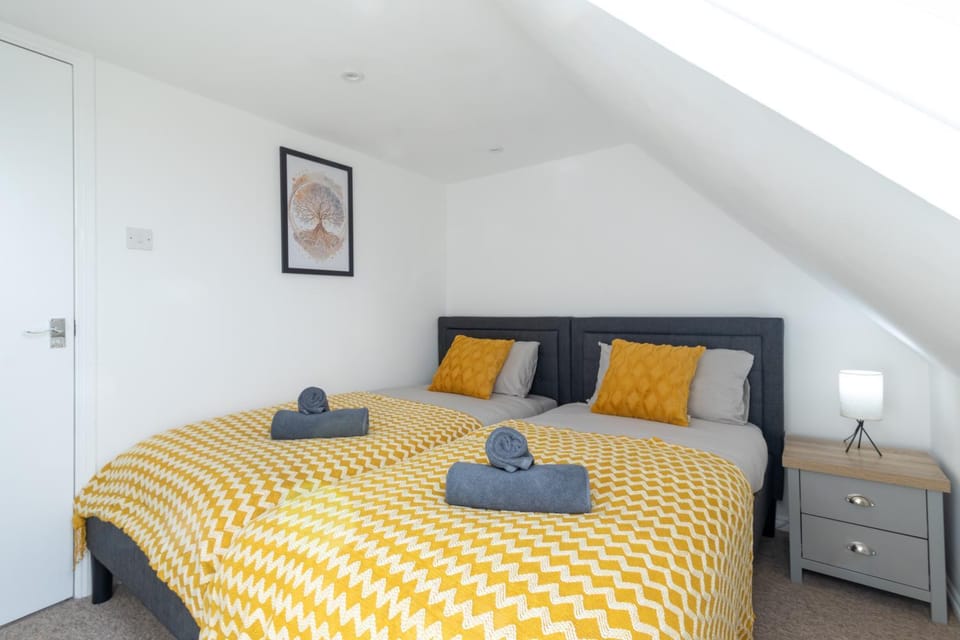 Open Mind Property - Cosy Apartment with 7 Beds Apartment in Bognor Regis