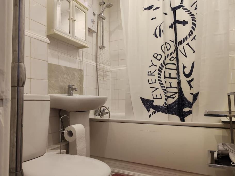 Nice two bedroom apartment in Bayswater Apartment in City of Westminster