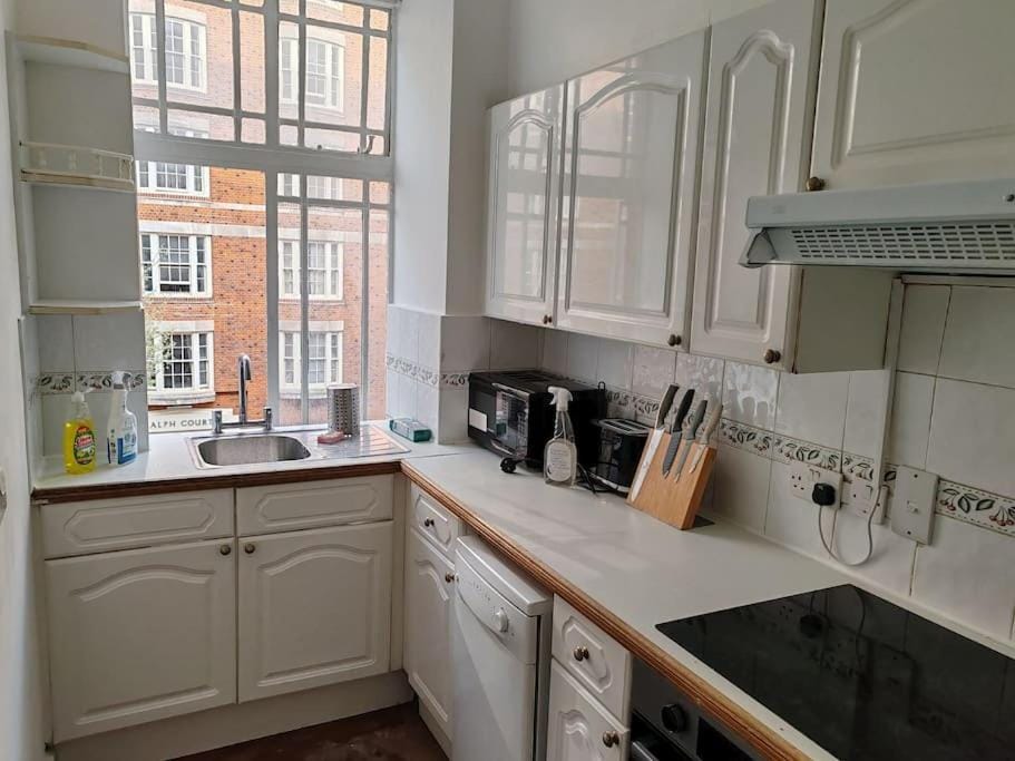 Nice two bedroom apartment in Bayswater Apartment in City of Westminster