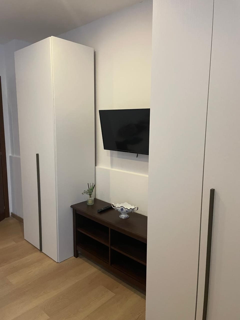 TV and multimedia, Bedroom, wardrobe