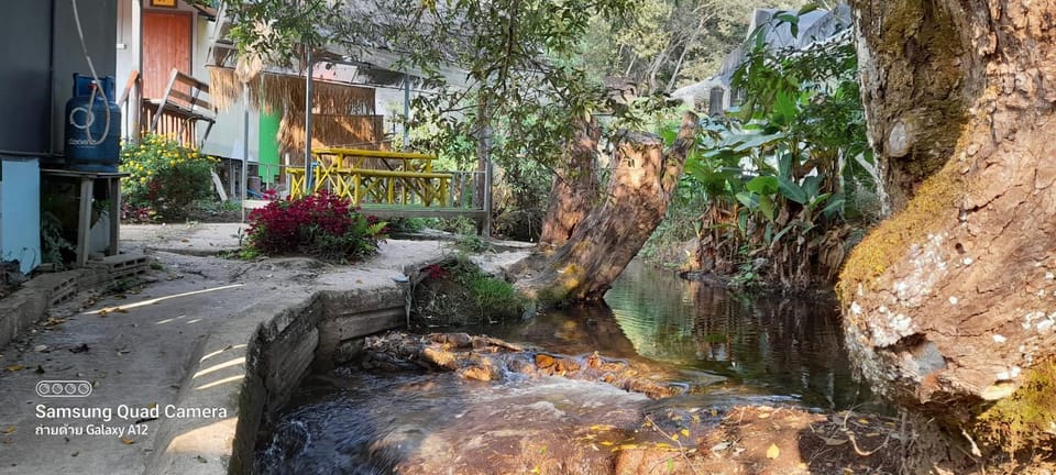 lnthanon Laoju เล่าจู House in Thailand