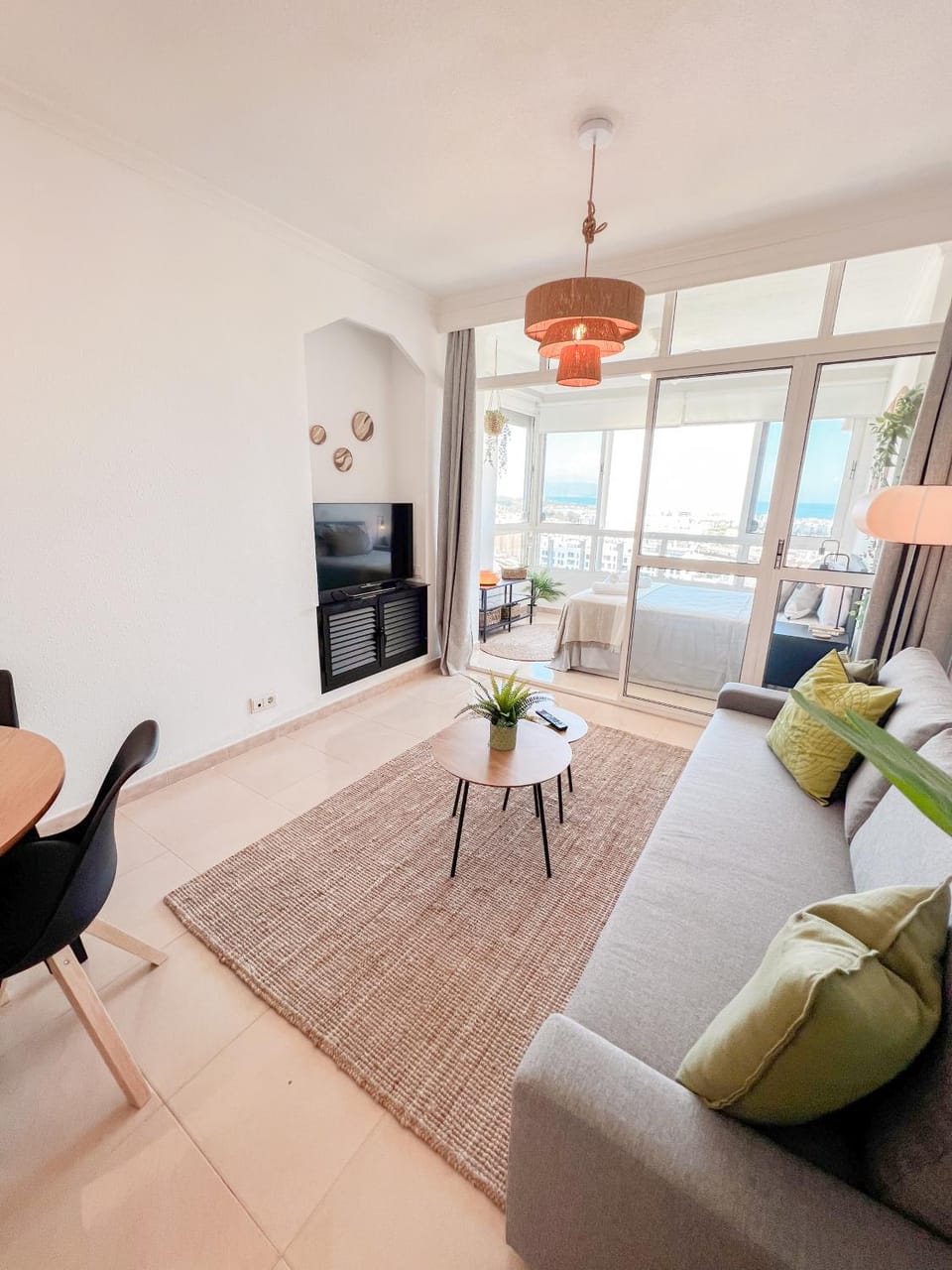 Living room, Dining area