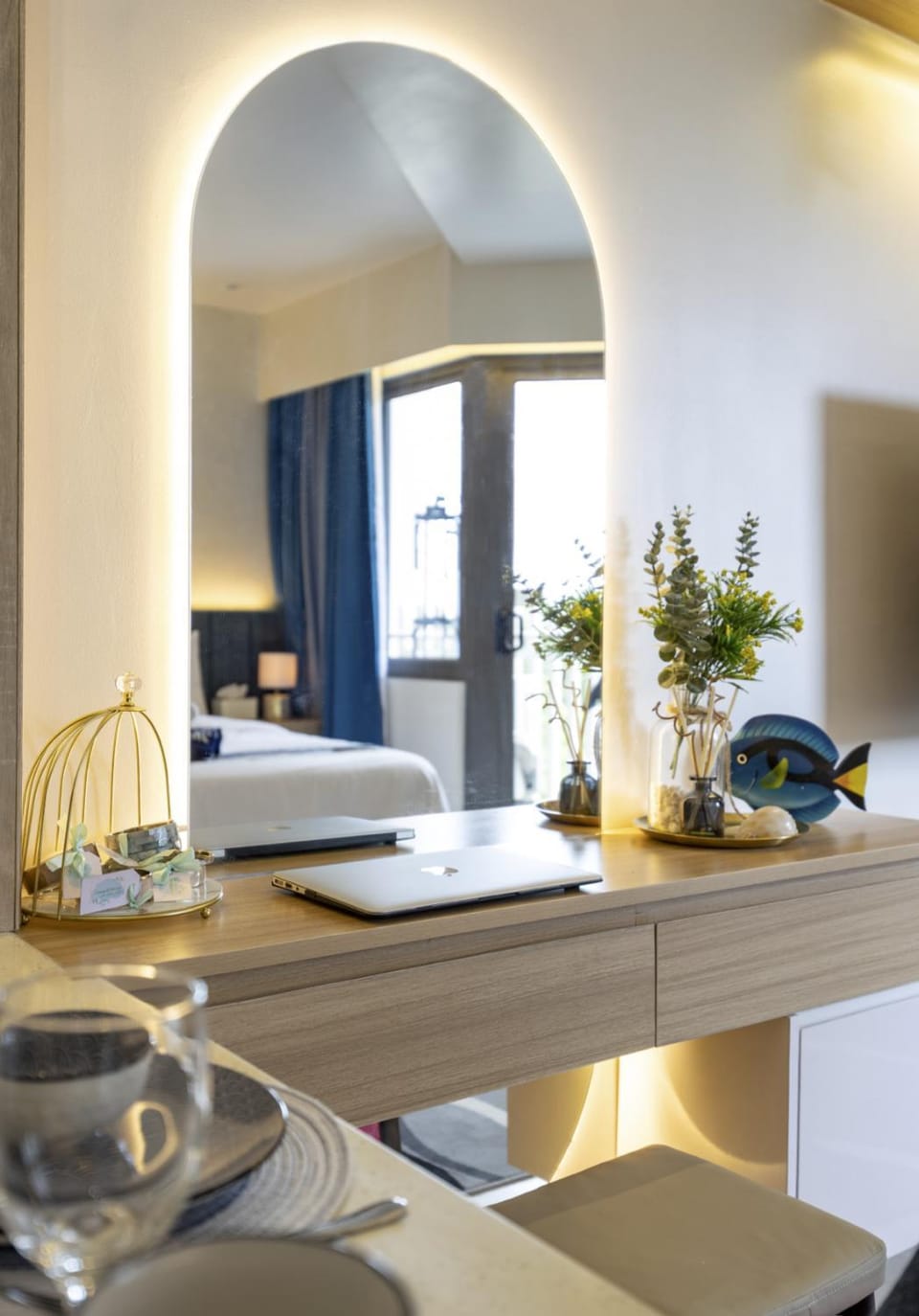 Cerulean Bliss Condo at Tambuli Mactan Fast Wifi Netflix Apartment in Lapu-Lapu City
