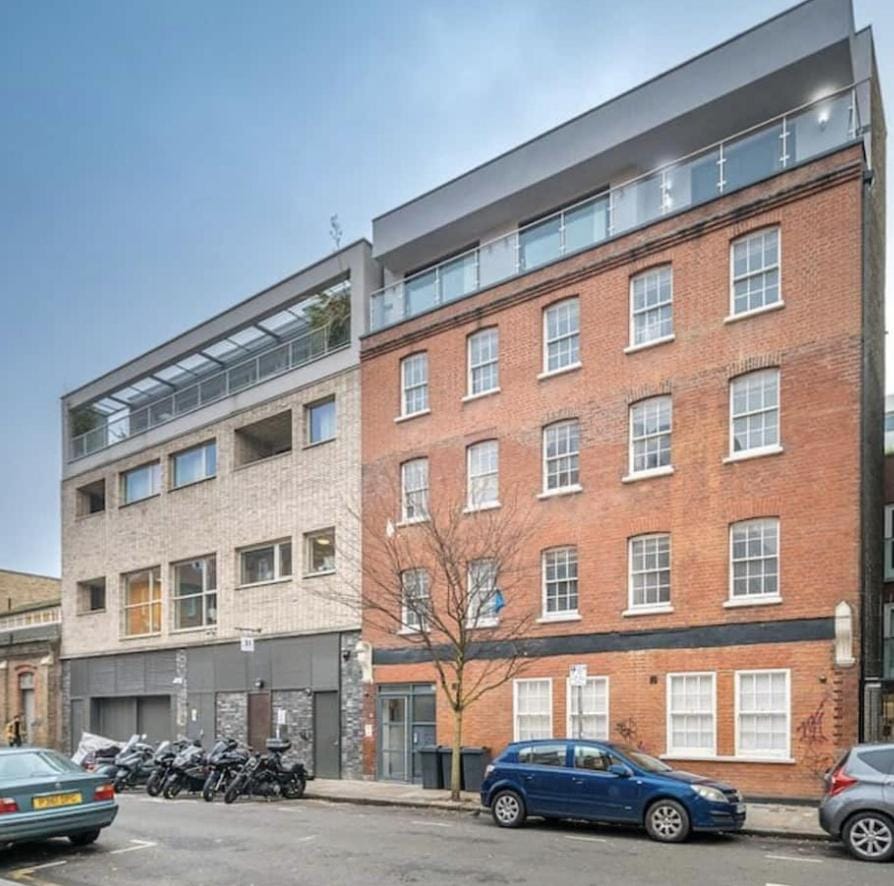 Property building, Street view
