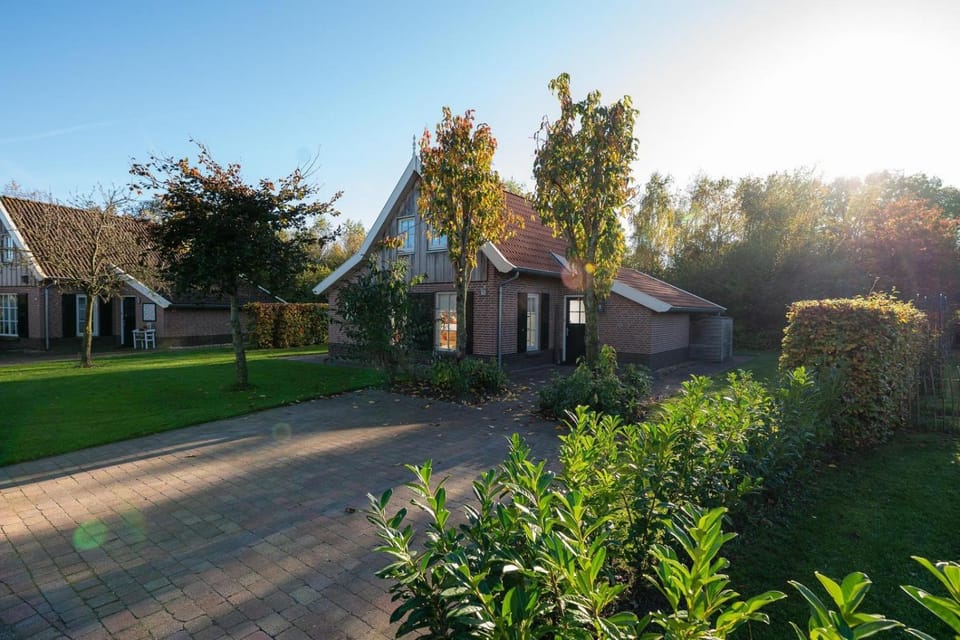 Buitengoed het Lageveld 64 House in Overijssel (province)