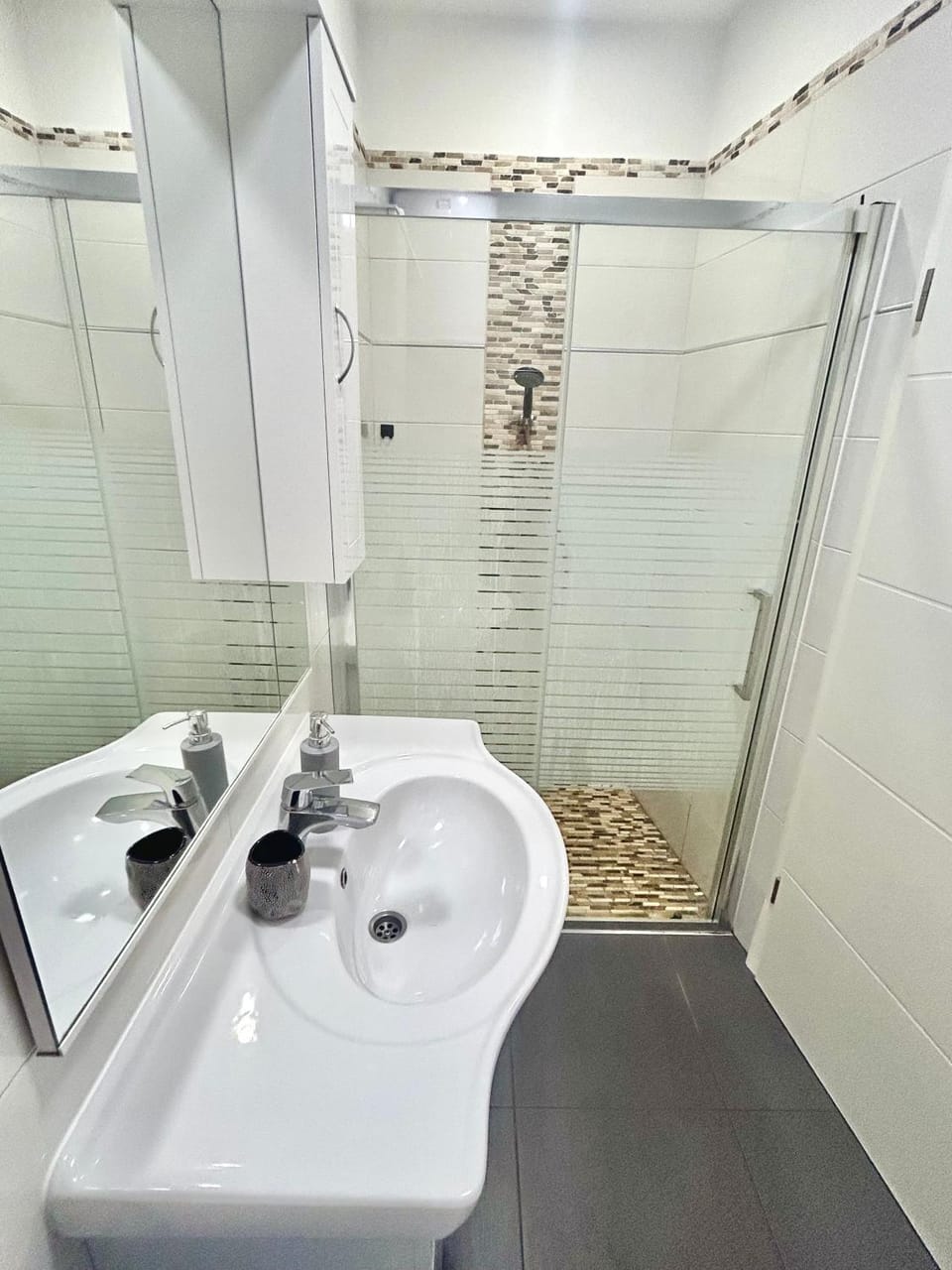 Shower, Bathroom