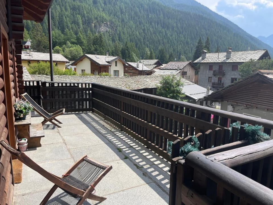 Testa Grigia Apartment in Champoluc