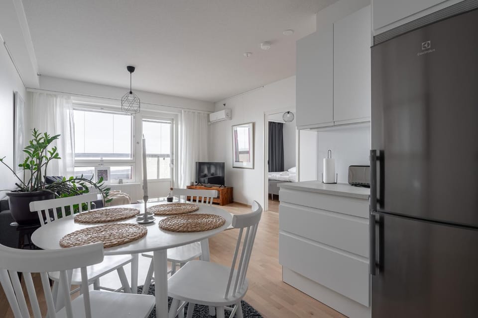 Kitchen or kitchenette, Dining area, kitchen
