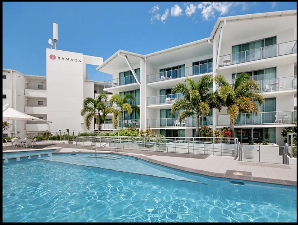 Pool view, Swimming pool