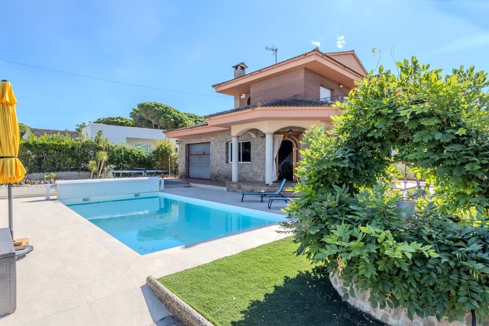 Property building, Living room, Swimming pool