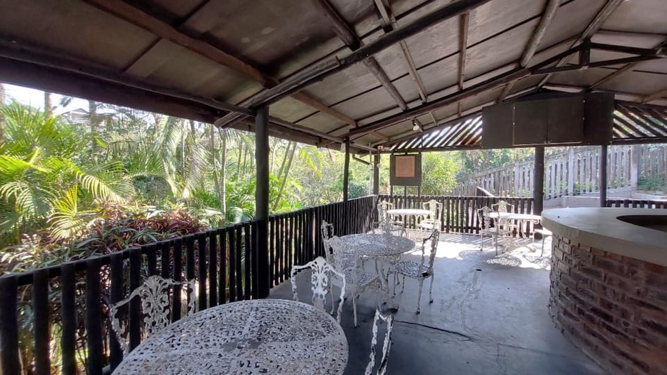 Seating area, Swimming pool