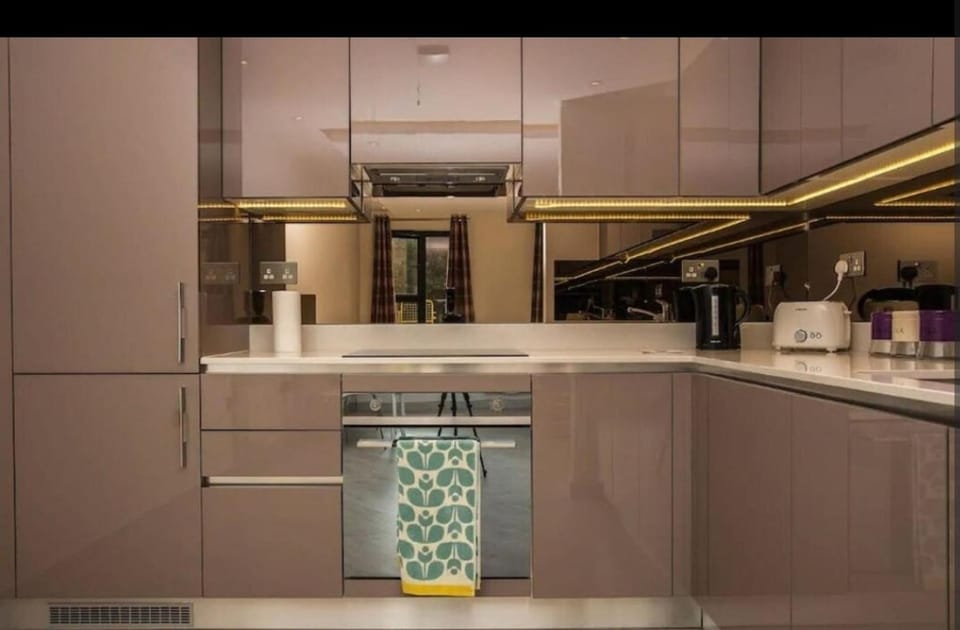 Kitchen or kitchenette, oven, toaster
