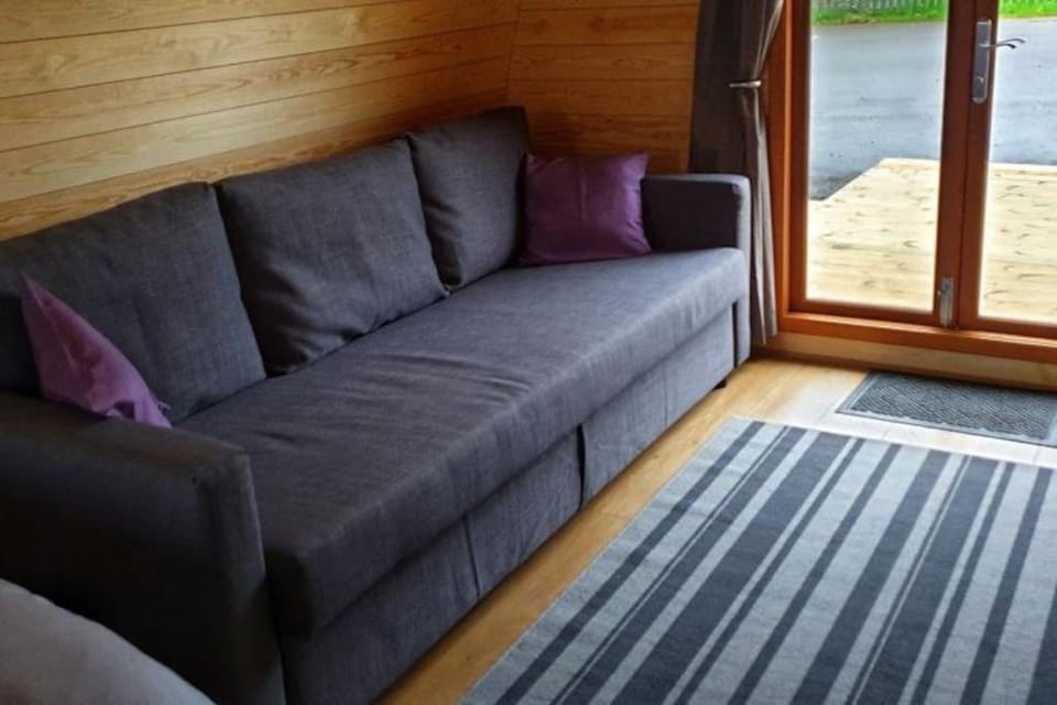 Findhorn Ecovillage Escape Eco Pod Pet free Chalet in Scotland
