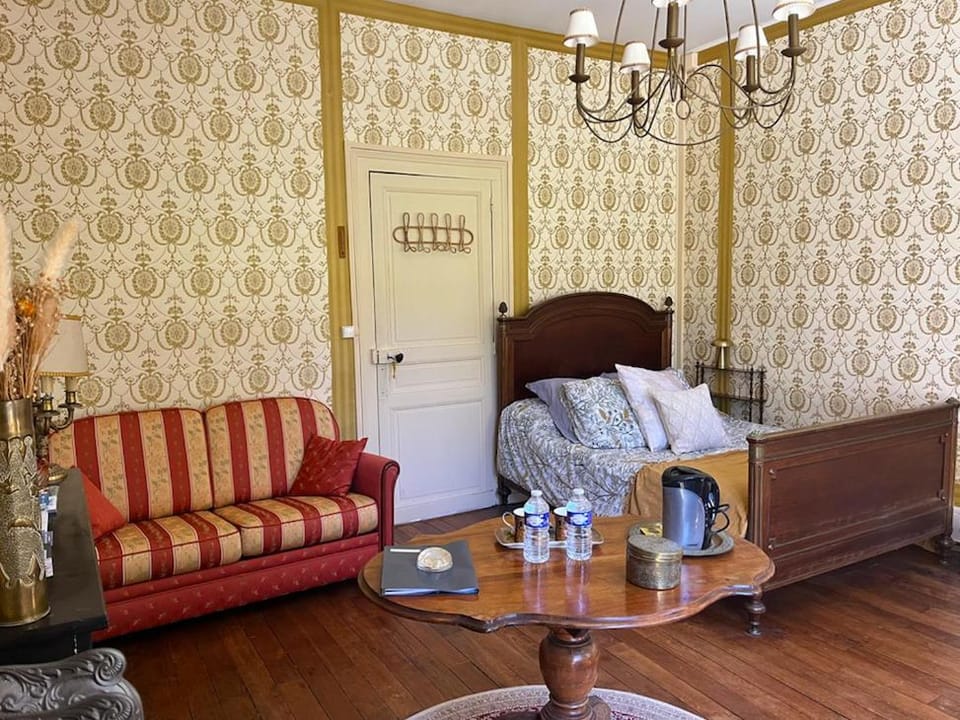 Domaine Les Bruyères Bed and Breakfast in Centre-Val de Loire