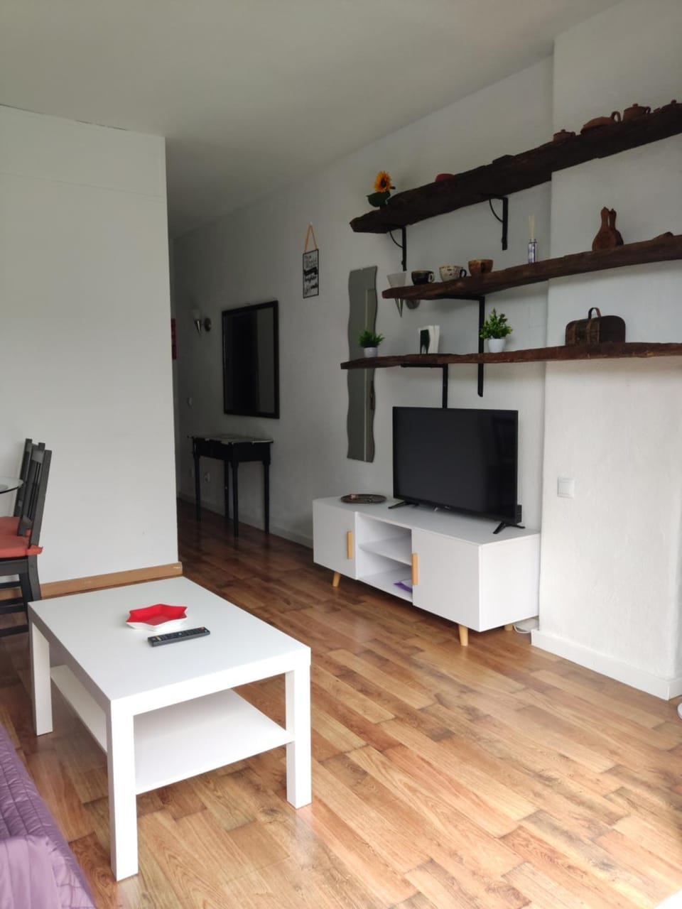 Communal lounge/ TV room, TV and multimedia, Living room, Seating area