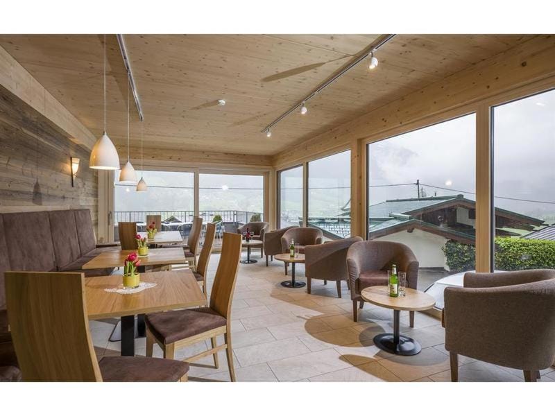 Lounge or bar