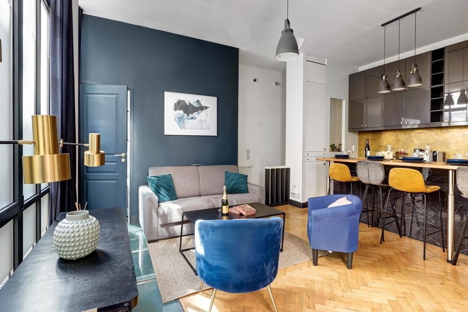 Living room, Seating area