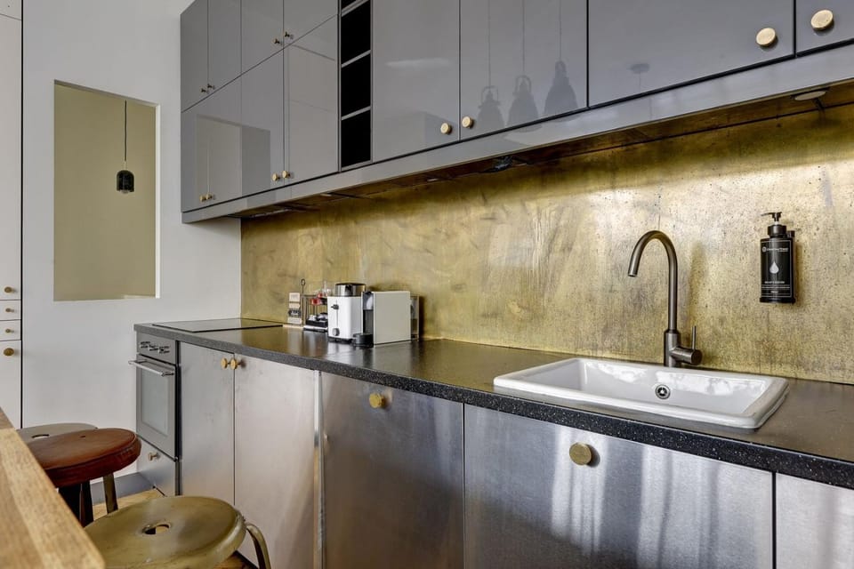 Coffee/tea facilities, Kitchen or kitchenette, oven, toaster
