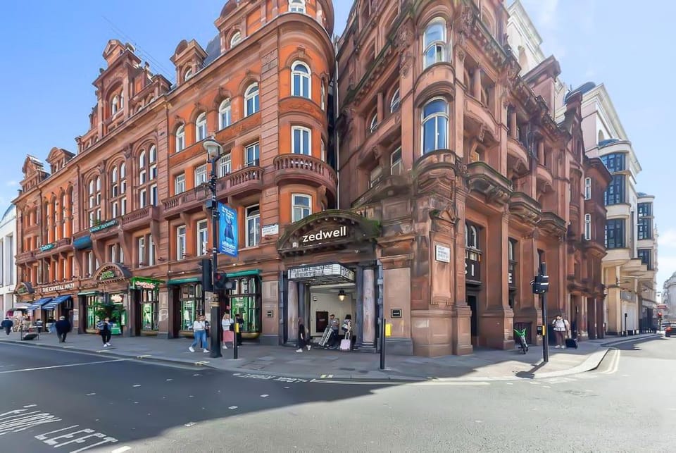 Stylish Studio in Piccadilly Central London VR2 Apartment in City of Westminster