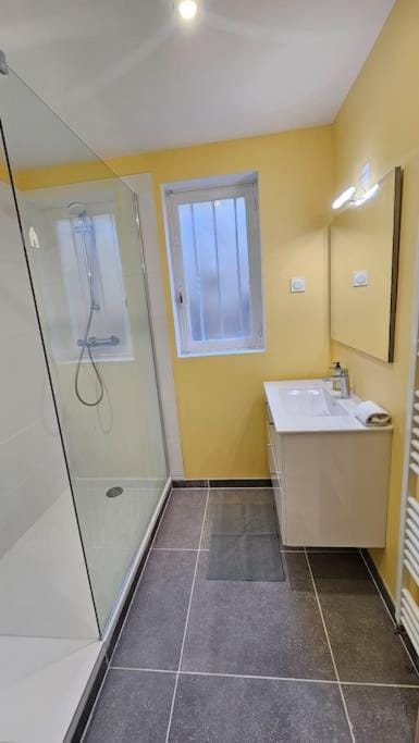 Le Noyer 1 #Parking#Calme#Terrasse Meublé classé 3étoiles Apartment in Auvergne-Rhône-Alpes