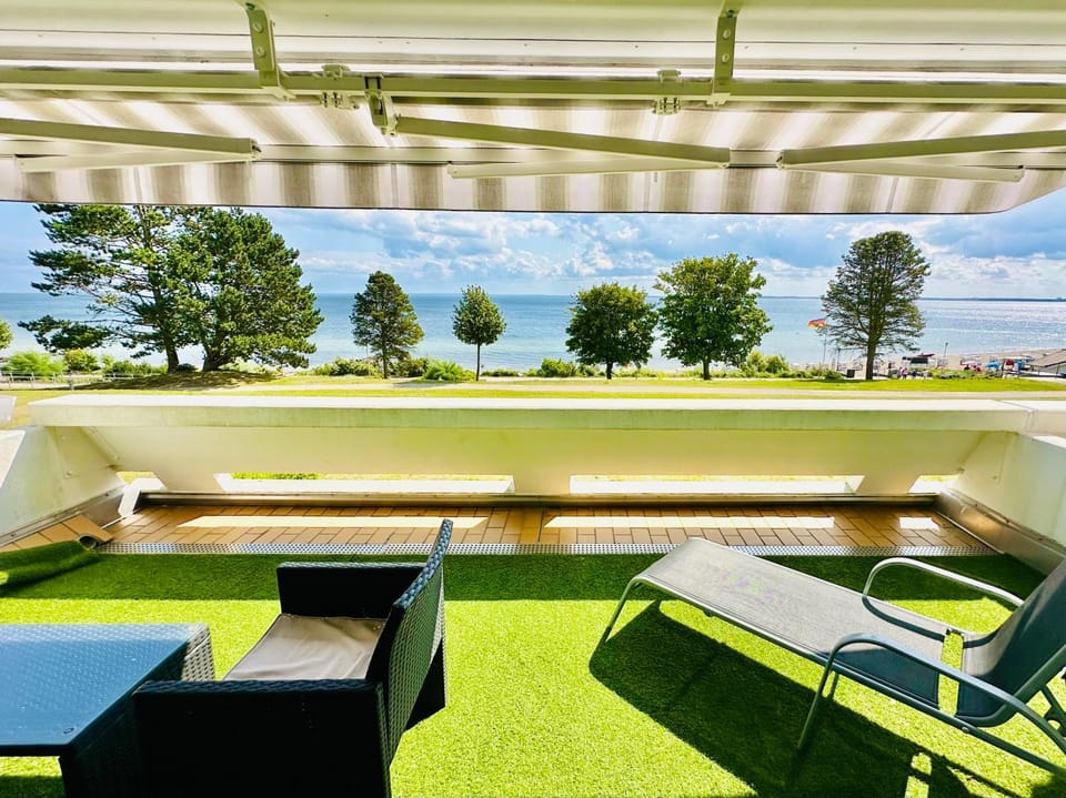 Day, Natural landscape, View (from property/room), Balcony/Terrace, Balcony/Terrace, Sea view