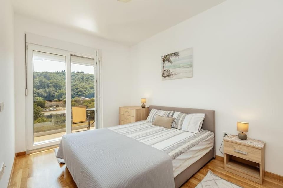 Luka 17 Apartment in Kotor Municipality