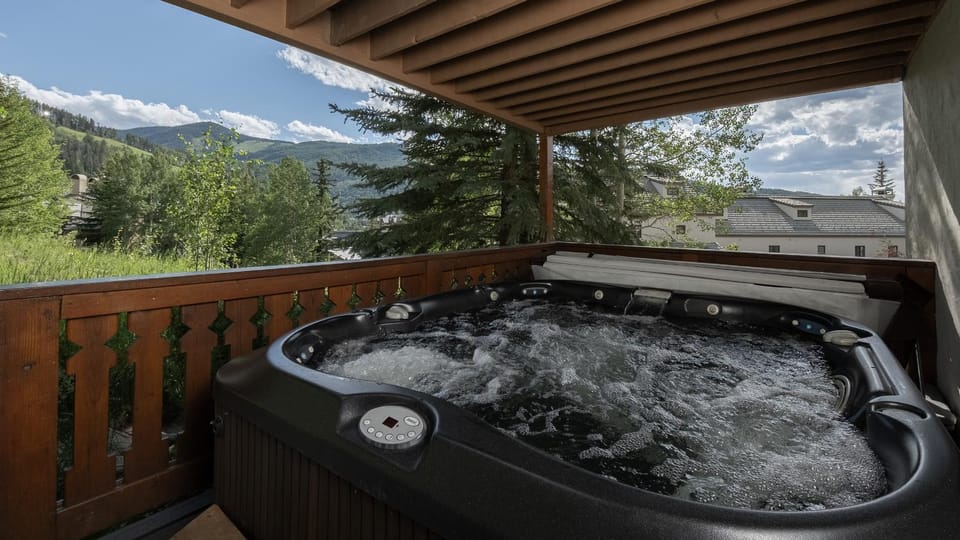 Patio, Hot Tub