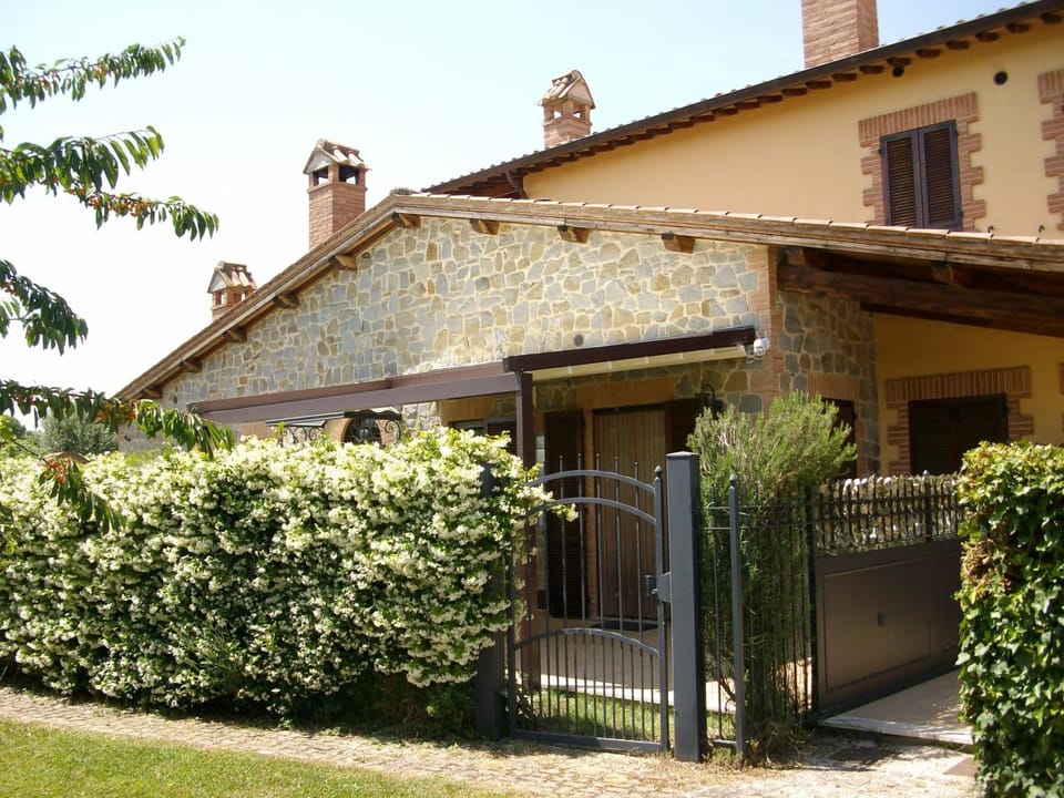 Property building, Patio, Garden, City view, Garden view, Area and facilities, locker, locker