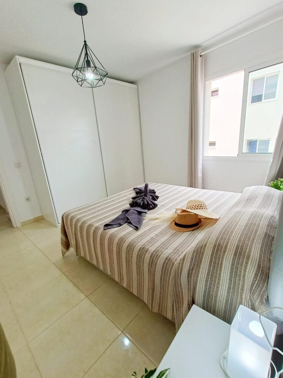 Bed, Photo of the whole room, Bedroom, wardrobe