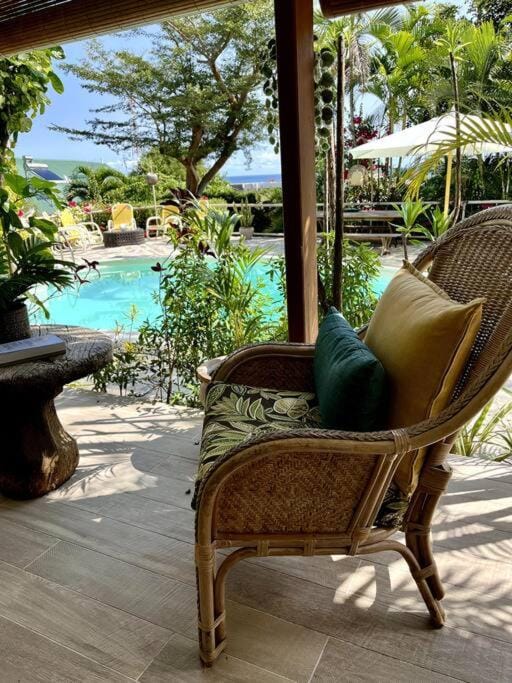 Seating area, Swimming pool