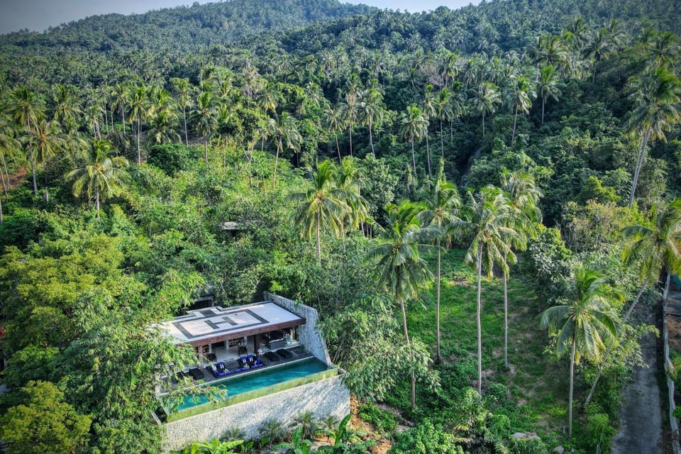 Property building, Swimming pool