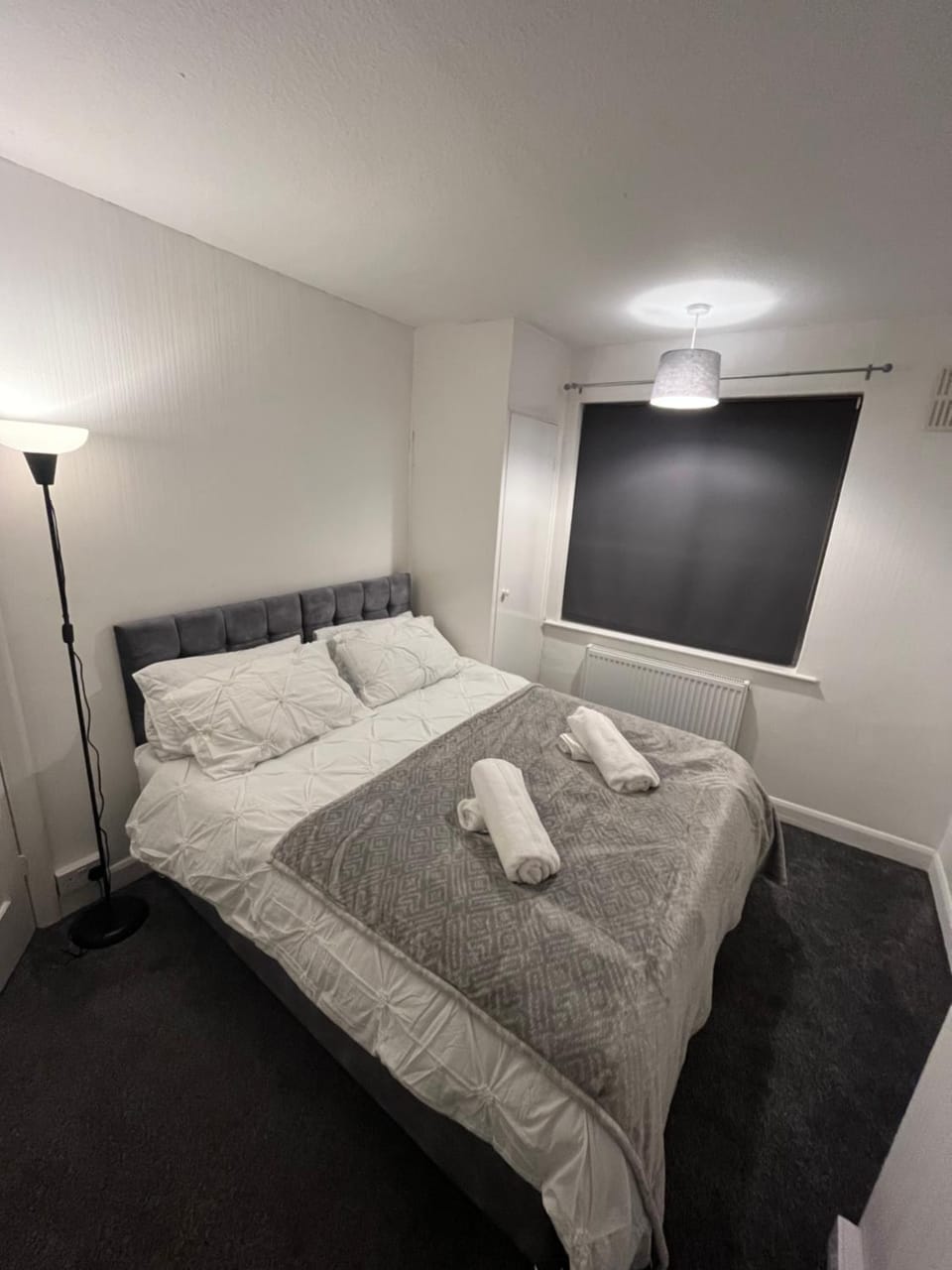 Bed, Bedroom, Garden view, Garden view, towels