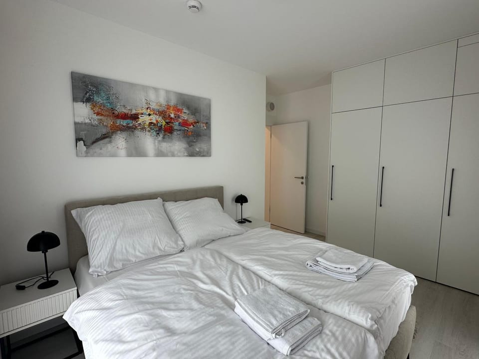 Bed, Photo of the whole room, Bedroom, towels, wardrobe