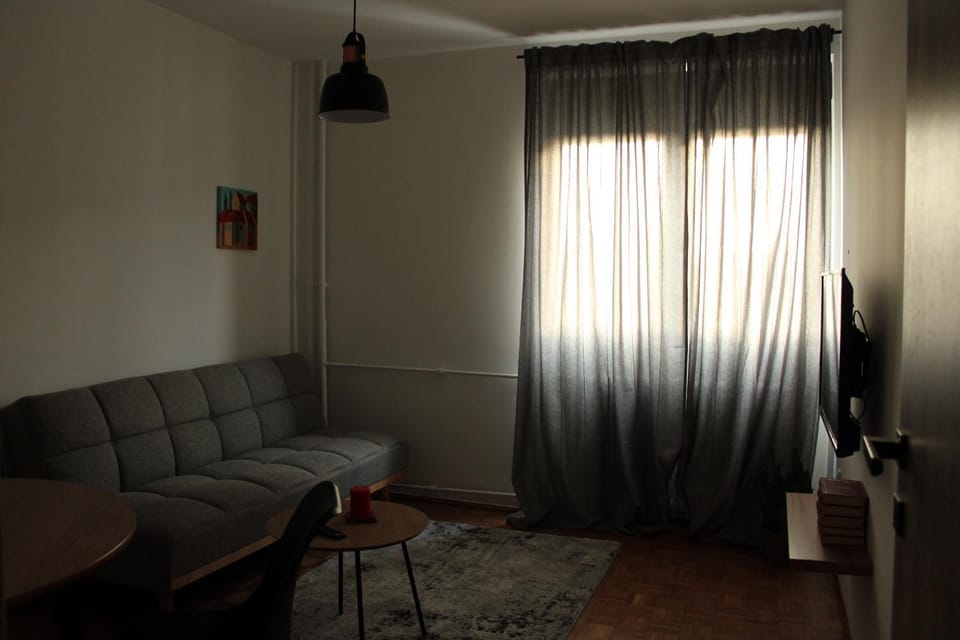 TV and multimedia, Seating area