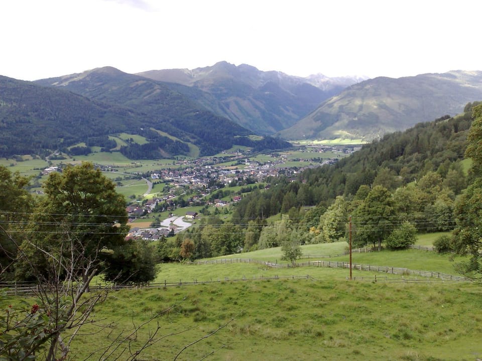Natural landscape, Balcony/Terrace, Hiking, Mountain view