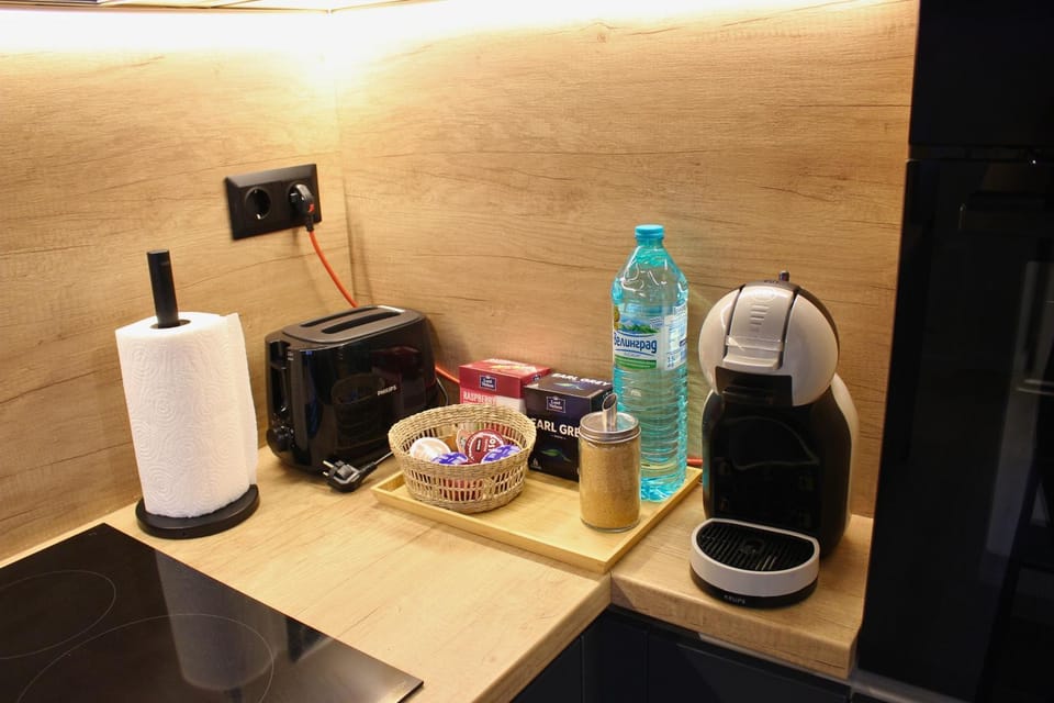 Coffee/tea facilities, stove, toaster, kitchen, kitchen