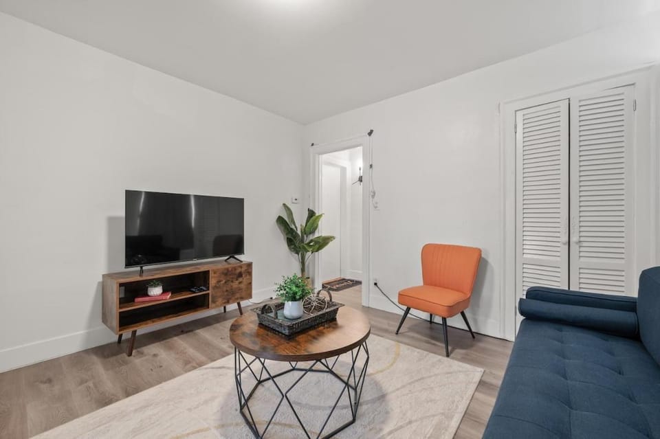 Downtown Hartford 2BR Family Pet Friendly Apartment in Hartford